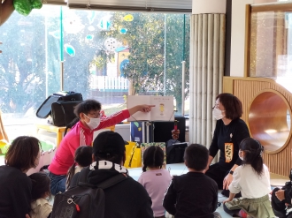 令和6年11月22日芸術家と子どもたち